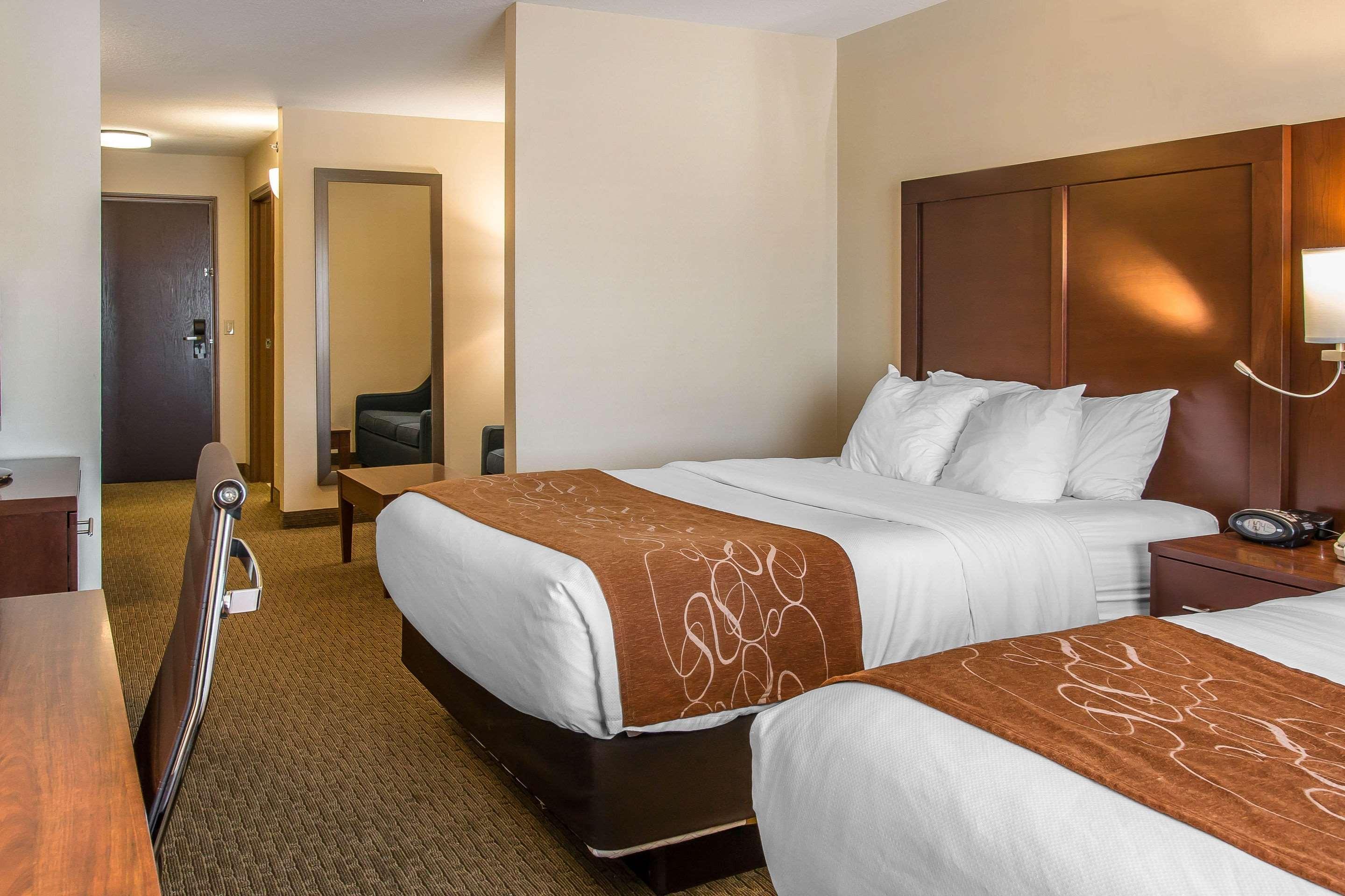 คอมฟอร์ต สวีท วีซอม Hotel Wixom ภายนอก รูปภาพ
