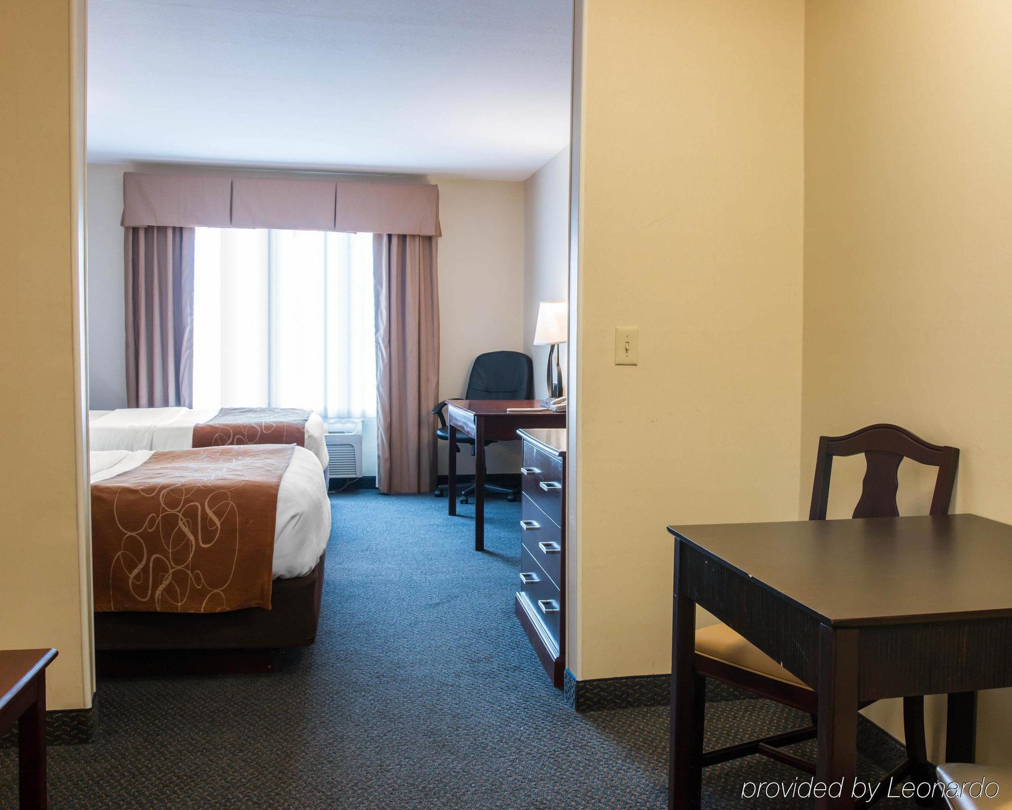 คอมฟอร์ต สวีท วีซอม Hotel Wixom ภายนอก รูปภาพ