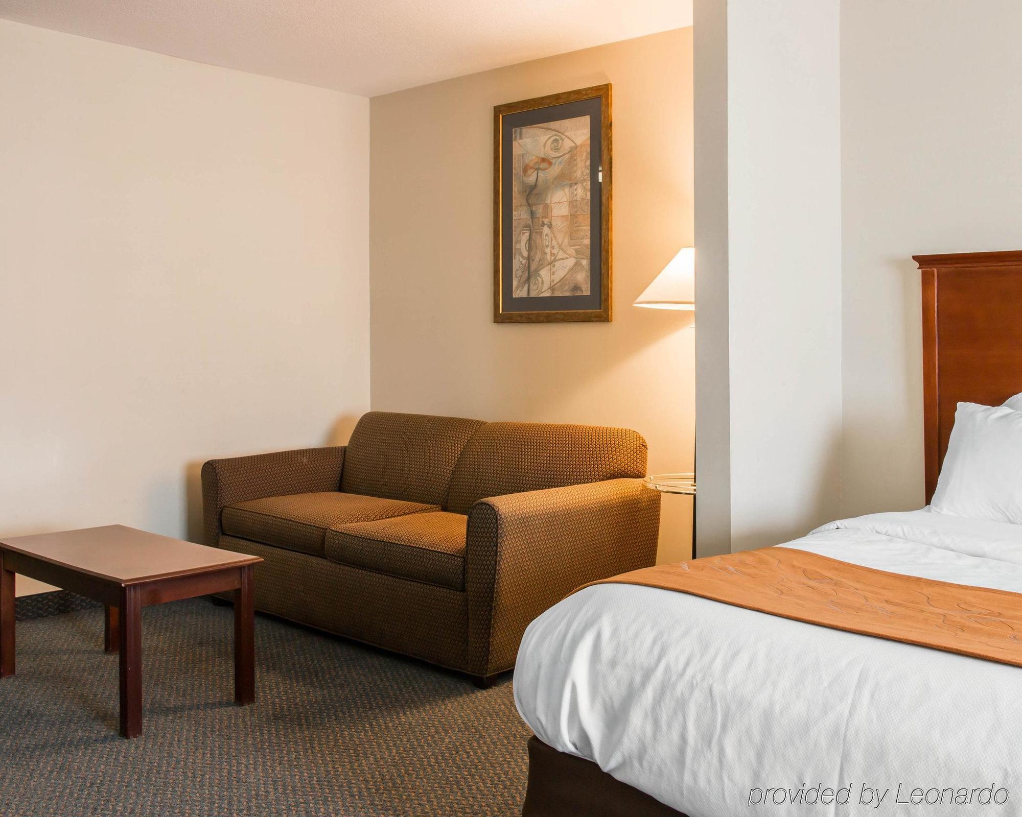 คอมฟอร์ต สวีท วีซอม Hotel Wixom ภายนอก รูปภาพ